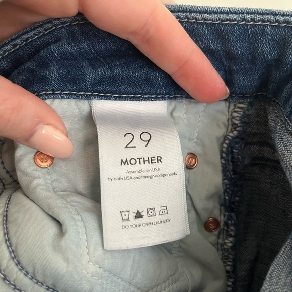 MOTHER Looker Ankle Fray Jeans - Picture 15 of 15